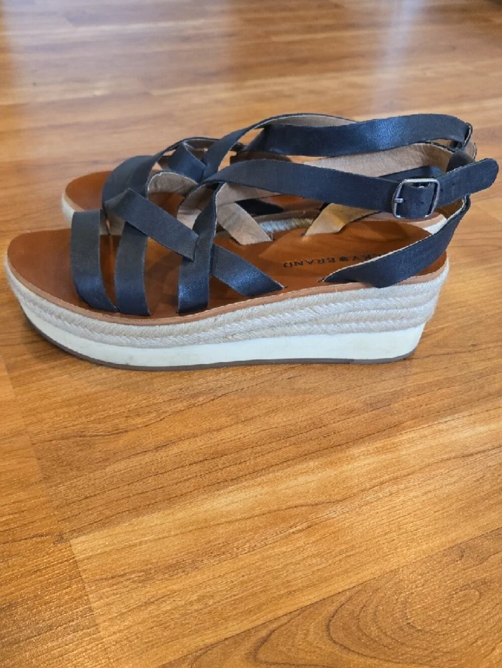 Lucky Brand Black Strappy Platform Espadrille Sandals - Picture 3 of 5